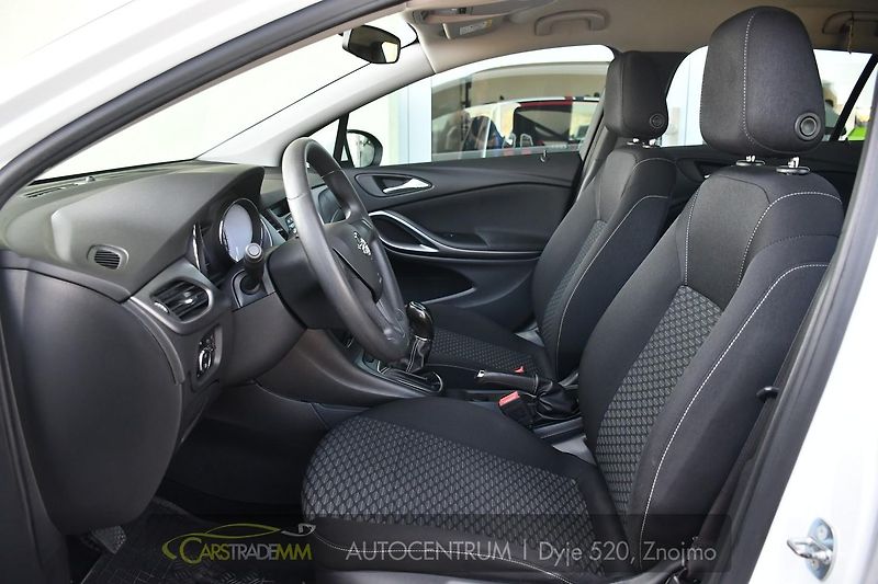 Opel Astra 1.6CDTi CARPLY NAVI - fotka 10 z 40
