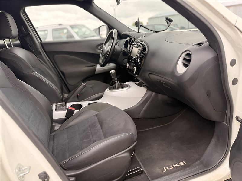Nissan Juke 1,2 16V 85kW NAVI +SADA KOL - fotka 22 z 25