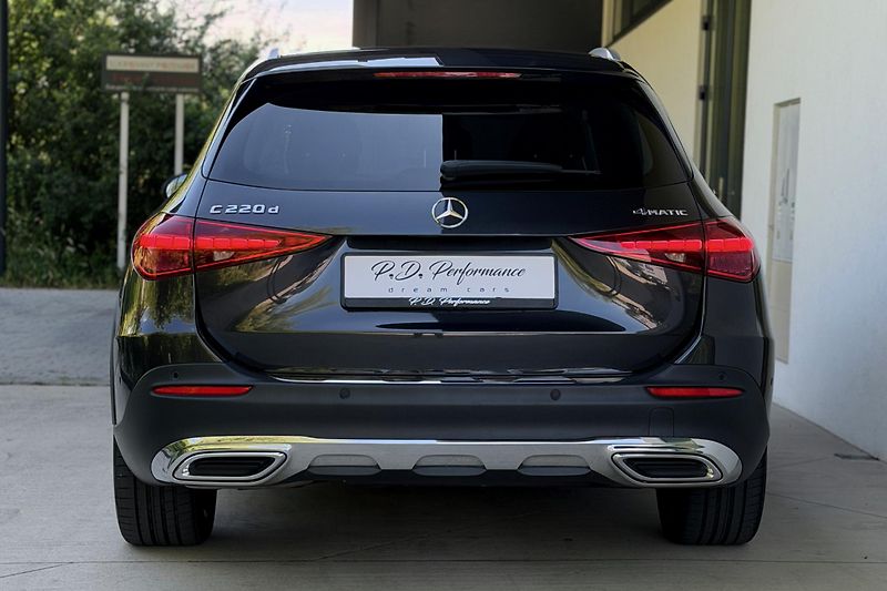 Mercedes-Benz Třídy C (2023) C 220d 4Matic Allterrain - fotka 21 z 125