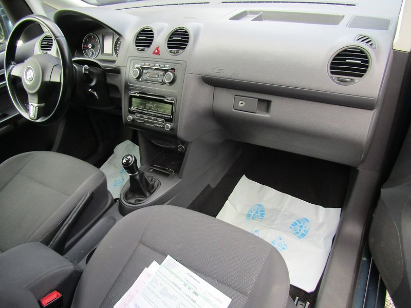 Volkswagen Caddy (2015) MAXI 1.6 TDI 75kW  7 MÍST - fotka 14 z 44