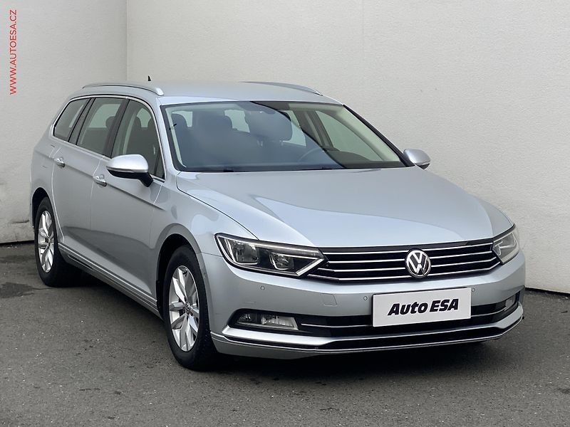 Volkswagen Passat (2016) 1.6 TDi, DSG, navi, AC - fotografie inzerátu
