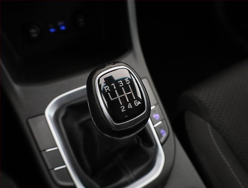 Hyundai i30 (2018) 1.4 T-GDI, ČR,1.maj - fotka 11 z 18