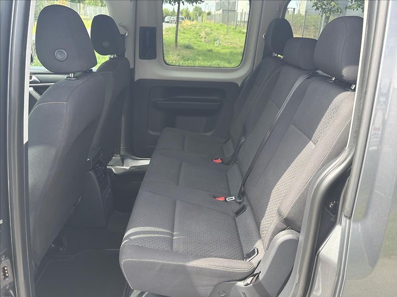 Volkswagen Caddy 2,0 TDi 75 Kw MAXI tažné NAVI - fotka 15 z 27