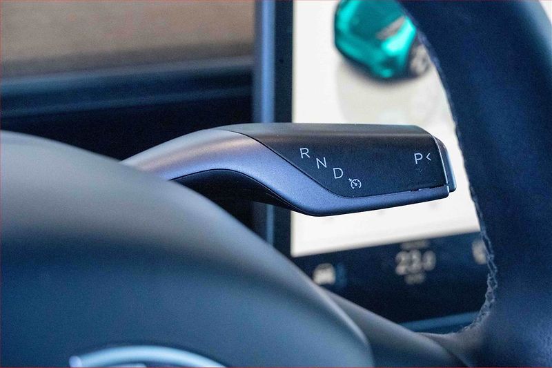 Tesla Model Y (2023) RWD LFP 60kWh, SoH 95% - fotka 13 z 23