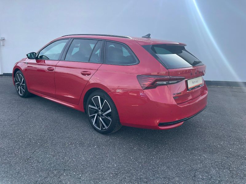Škoda Octavia (2025) COMBI SPORTLINE 1,5 TSI M-HEV - fotka 11 z 50