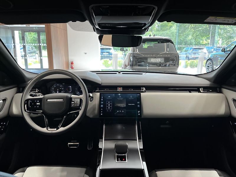 Land Rover Range Rover Velar (2026) 3,0 Dynamic SE D300 AWD - fotka 11 z 17