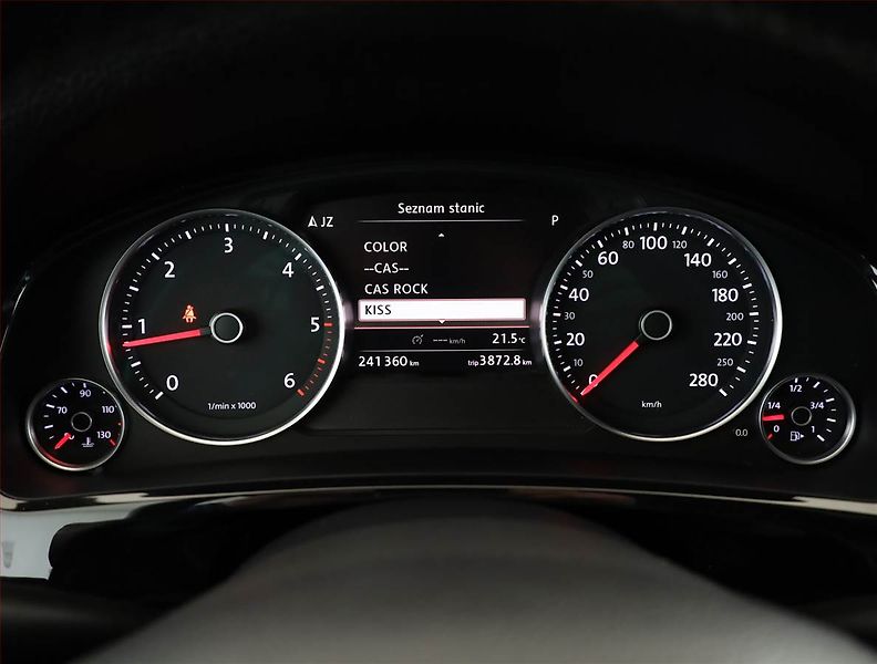 Volkswagen Touareg (2012) 3.0 TDI, 4X4, Automat, Kůže - fotka 9 z 16