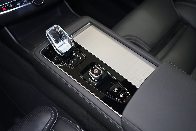 Volvo XC90 B5 PLUS Black Edition, Vzduch - fotka 39 z 49