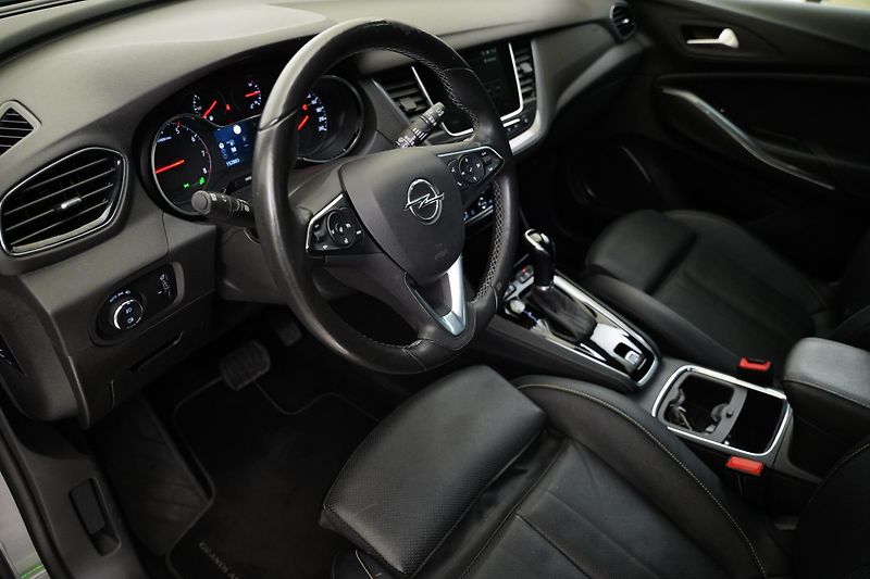 Opel Grandland X - fotka 14 z 29
