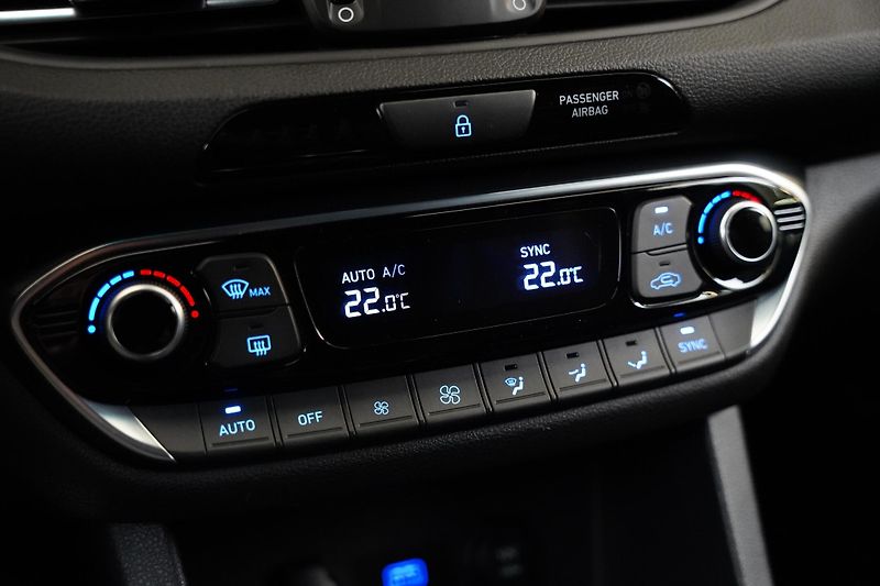 Hyundai i30 - fotka 23 z 26
