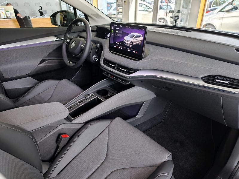 Škoda Enyaq iV 60 62kWh SoH 91% - fotka 17 z 32