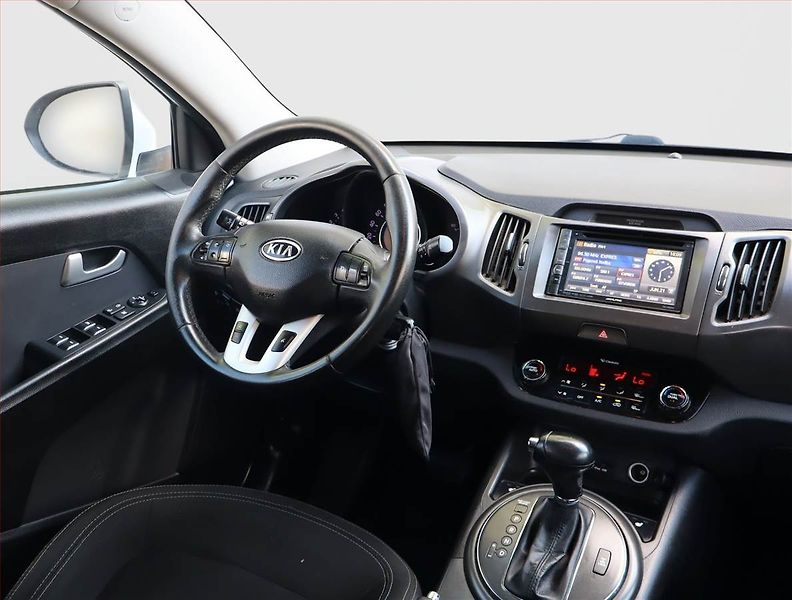 Kia Sportage (2011) Gold 2.0 CRDi, 4X4, Automat - fotka 7 z 17