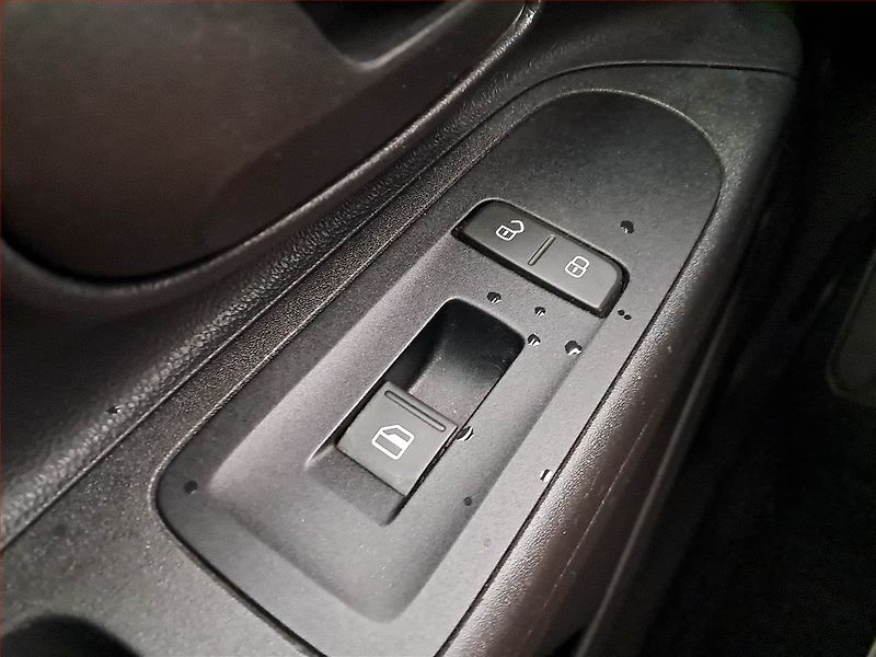 Škoda Citigo (2012) Ambition 1.0 MPI, ČR,1.maj - fotka 15 z 15