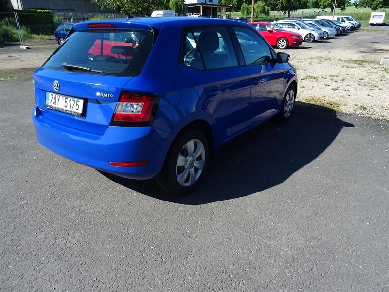 Škoda Fabia 1,0 TSI - fotka 4 z 28