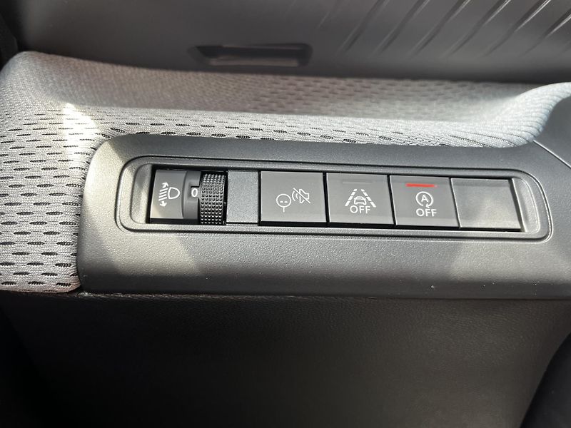 Citroën C3 (2026) MAX Turbo 100k Manual  - fotka 17 z 25