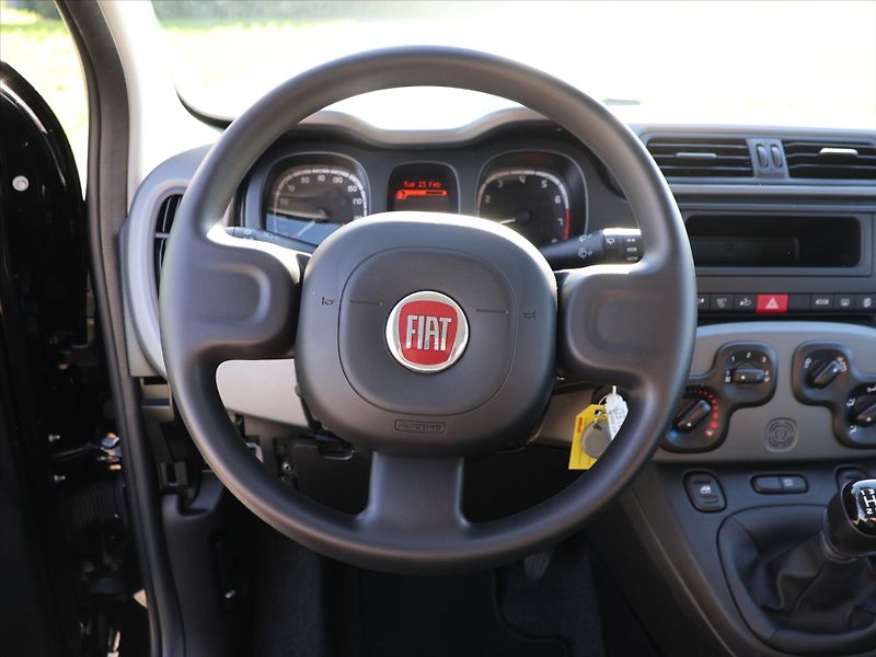 Fiat Panda 1,0 i Hybrid Cross Klima DPH - fotka 15 z 31