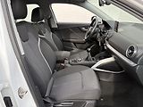Audi Q2 (2017) 1.6 TDi SPORT/SERVIS AUDI/ - náhled 13