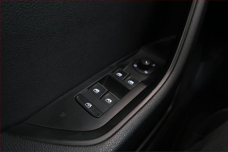 Škoda Superb (2016) Style 1.6 TDI, Kůže, Navi - fotka 19 z 22