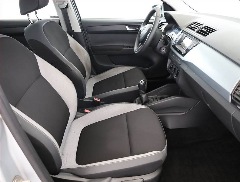 Škoda Fabia (2016) 1.4 TDI, Tempomat - fotka 7 z 14