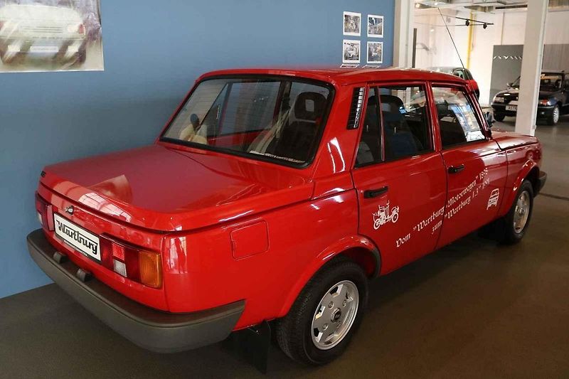 Tento čtyřtaktní Wartburg se vyráběl jen necelé tři roky