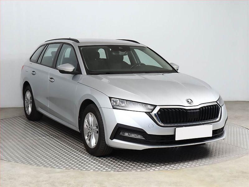 Škoda Octavia (2022) Ambition 2.0 TDI, ČR,1.maj - fotografie inzerátu