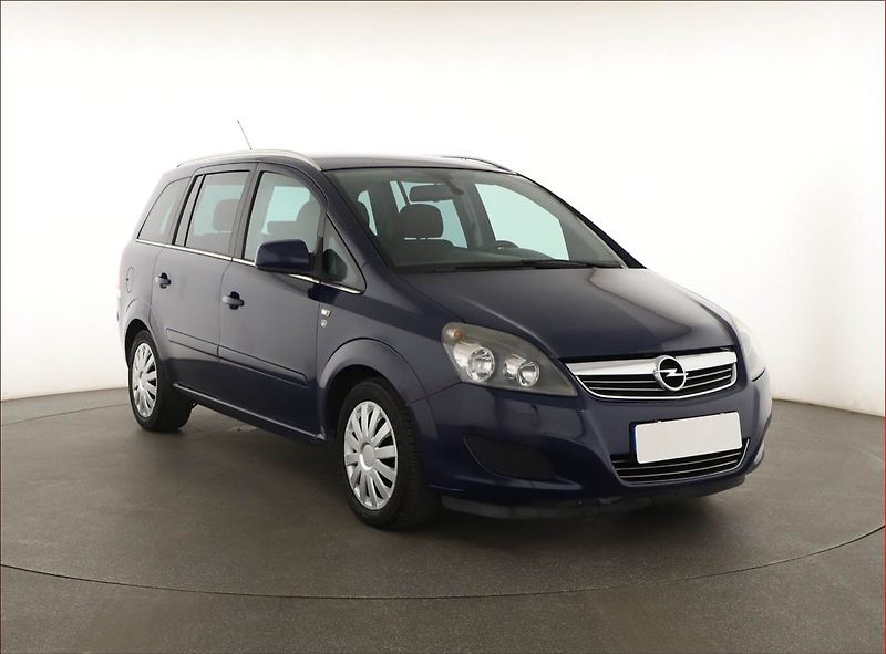Opel Zafira (2010) 1.6, 7 míst, jezdí výborně - fotka 1 z 13