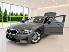 BMW Řada 3 (2020) 2.0 318D  A/T,Kůže,Ambient. - fotografie inzerátu