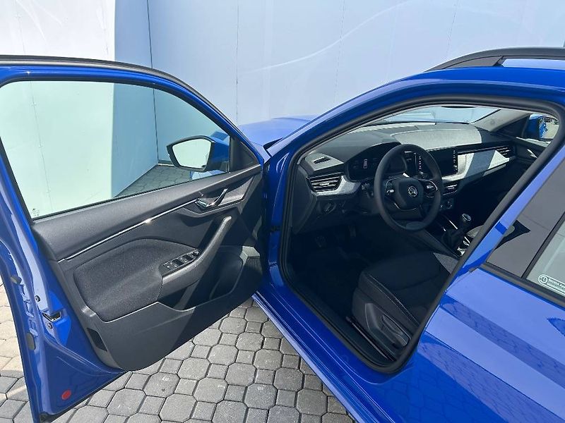 Škoda Kamiq Selection 6MP 1,0TSI - fotka 5 z 23