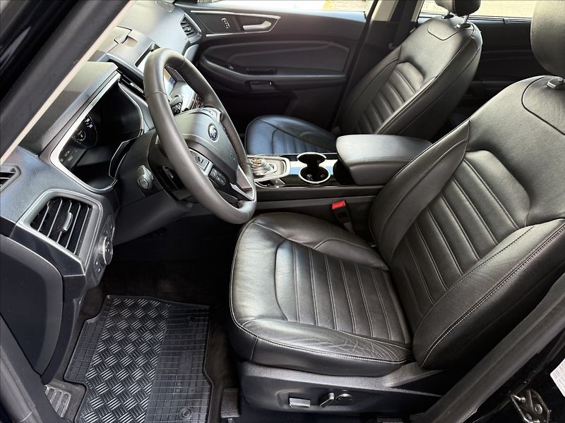 Ford Galaxy 2,0 Titanium,177kW,po servisu - fotka 11 z 38