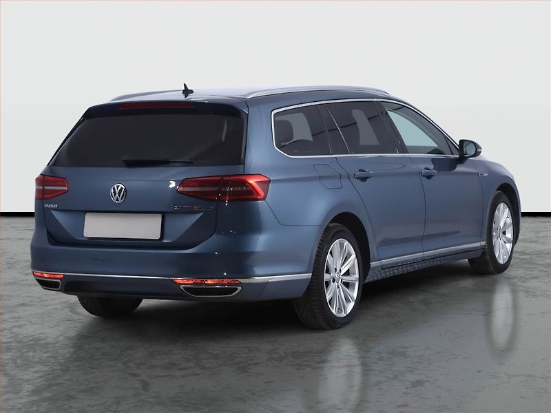 Volkswagen Passat (2016) 2.0 TDI, 4X4, Automat, Kůže - fotka 5 z 21