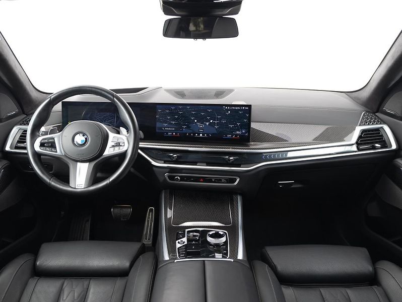 BMW X5 xDrive30d - fotka 13 z 22