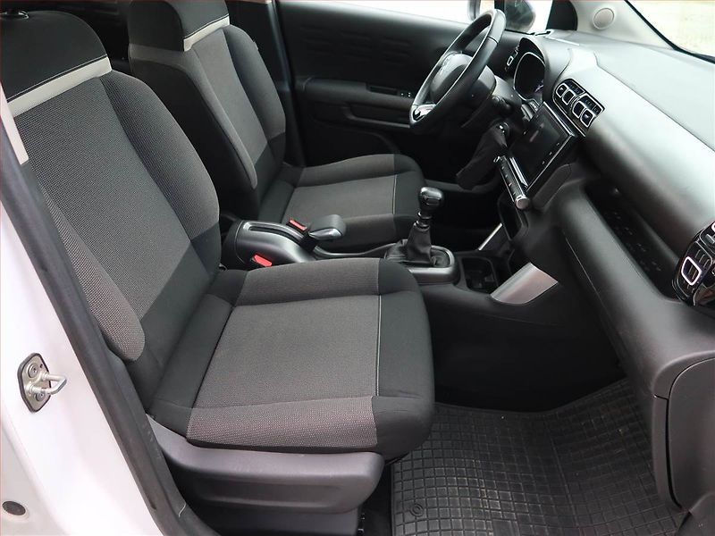 Citroën C3 Aircross (2018) Feel 1.5 BlueHDi, Serv.kniha - fotka 9 z 17