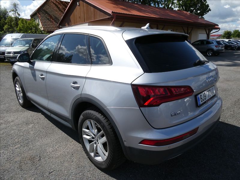 Audi Q5 2,0 TDi 120kW quattro,po servi - fotka 7 z 46