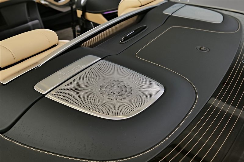 Mercedes-Benz Třídy S S650 Maybach Cabrio 1/300 - fotka 24 z 25