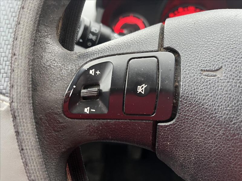 Kia Ceed 1,6 CRDi 16V KLIMA ALU SERVIS - fotka 19 z 29
