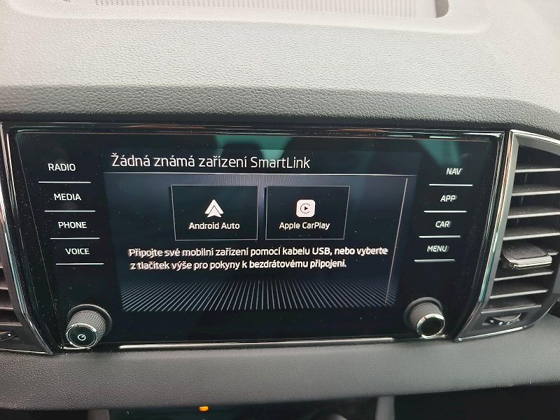 Škoda Karoq (2025) TOP SELECT TD 110/2.0 A7A 4x4 - fotka 19 z 35