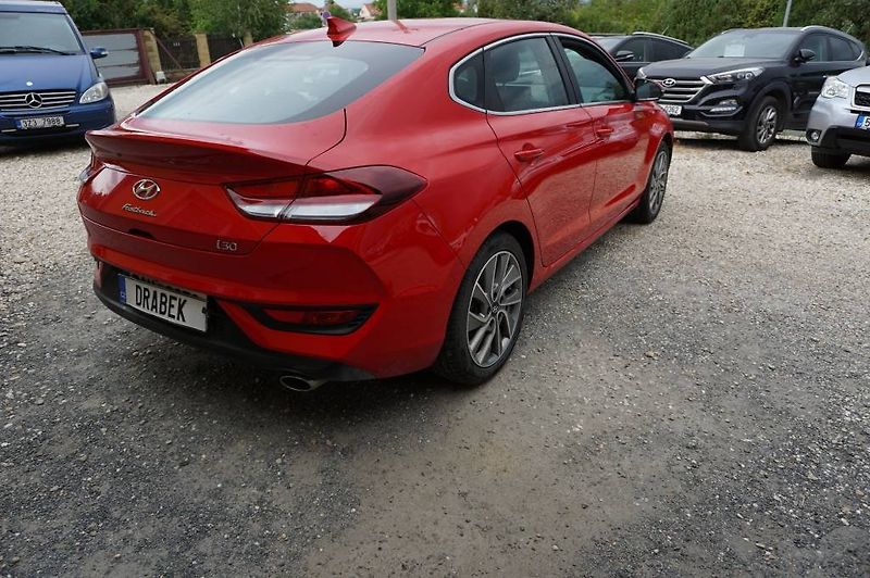 Hyundai i30 (2019) 1,4     103KW      1,Majitel - fotka 6 z 32