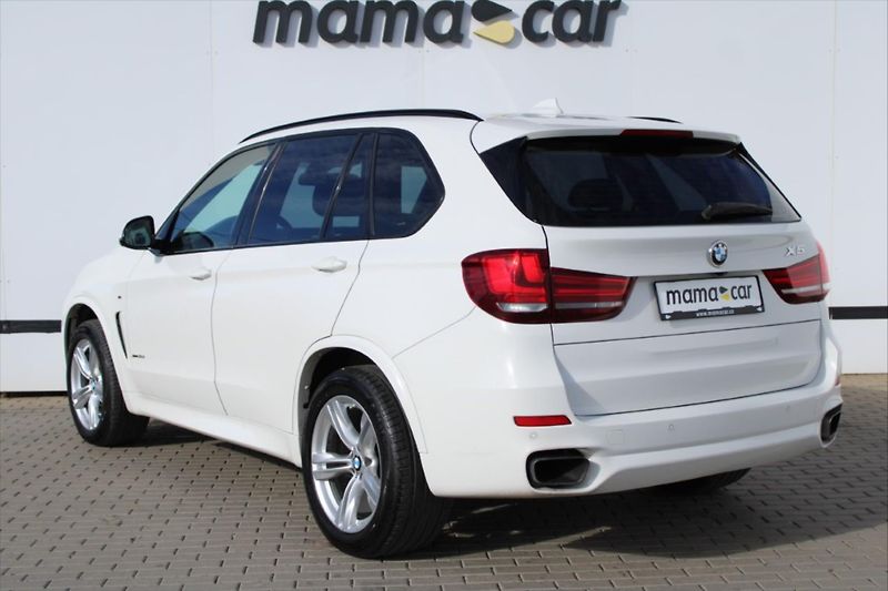 BMW X5 xDrive 30d 190kW M PAKET ČR - fotka 5 z 28