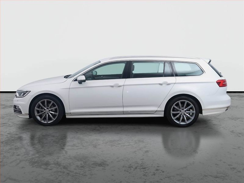 Volkswagen Passat (2017) R-Line 2.0 TDI, Automat - fotka 3 z 16
