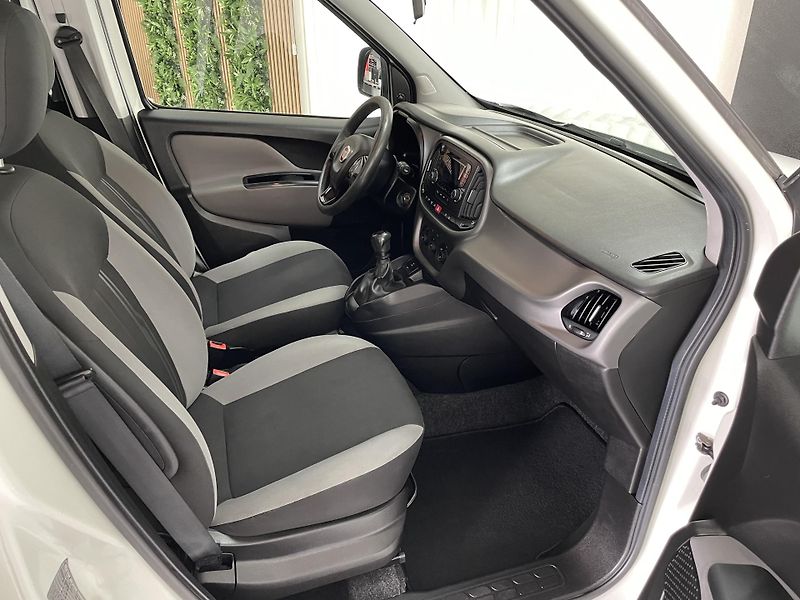 Fiat Dobló 1.6 MJT ČR AC DPH SERVISKA - fotka 13 z 21