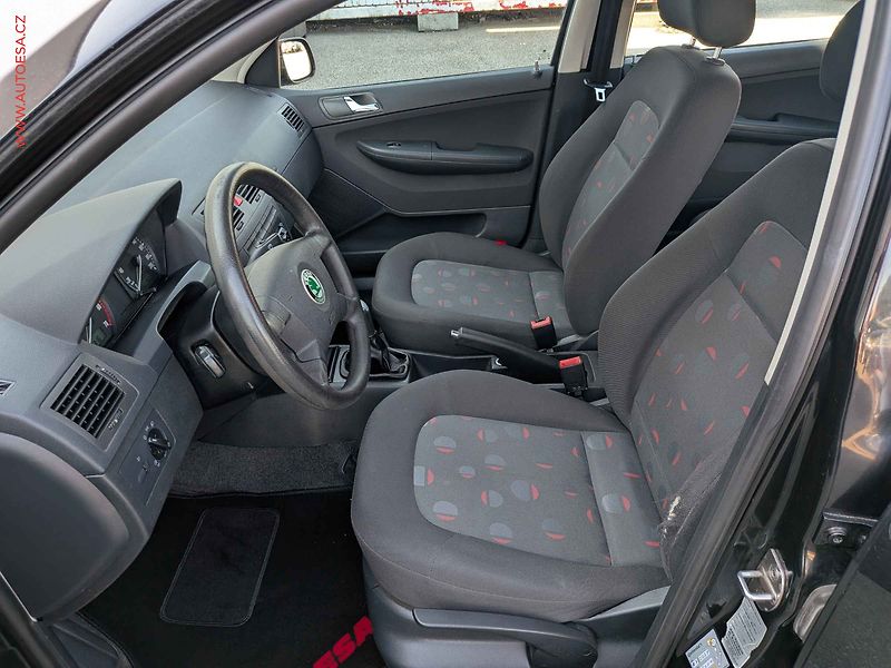 Škoda Fabia (2003) 1.4 16V, AC - fotka 9 z 12