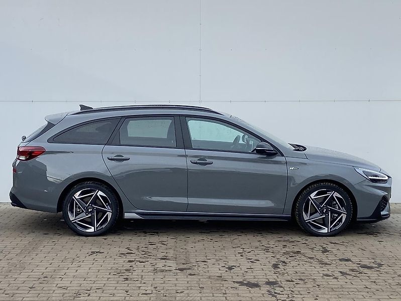 Hyundai i30 1.5 T-GDI 103kW DCT N-Line - fotka 3 z 19