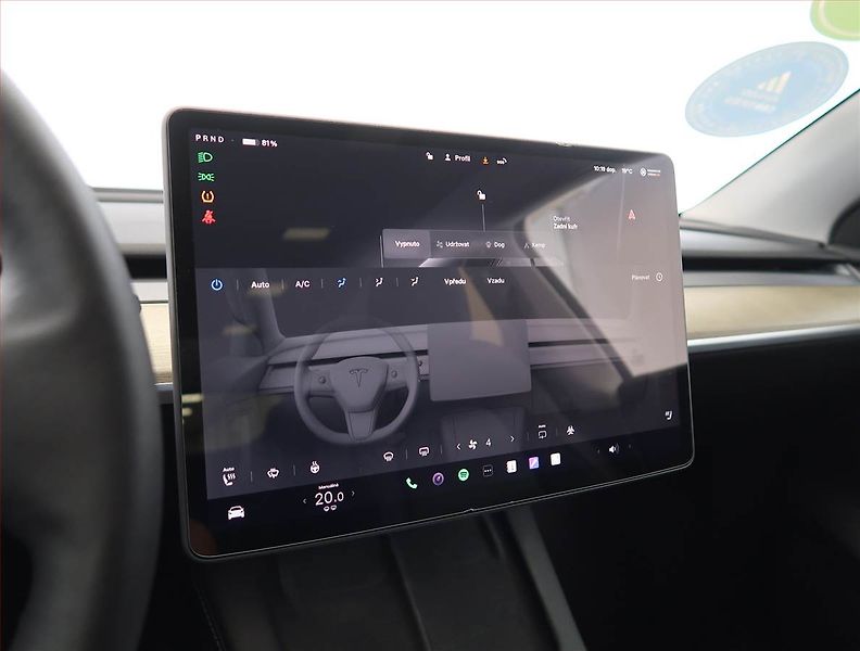 Tesla Model Y (2023) Standard LFP 64kWh, SoH 94% - fotka 28 z 31