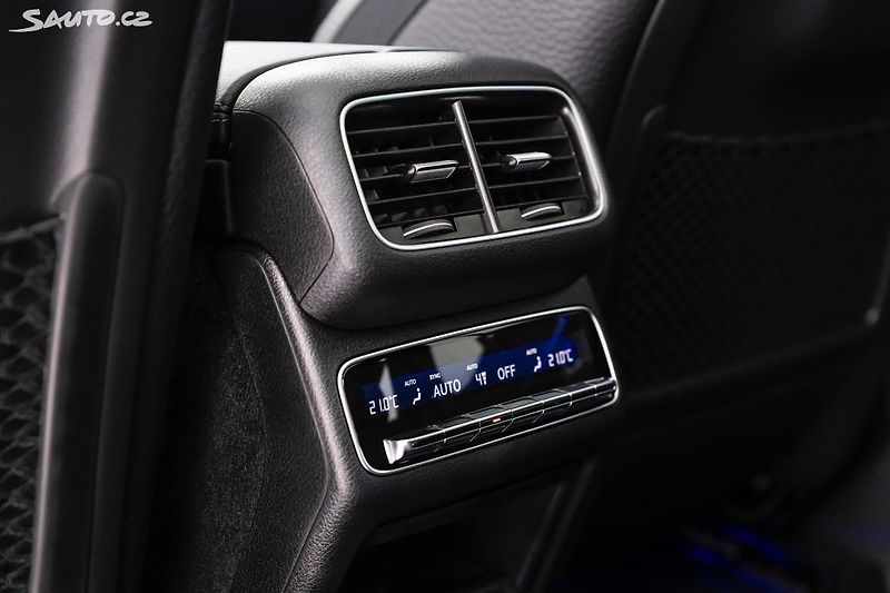 Mercedes-Benz GLE 450d*AMG*Premium*nez.topení - fotka 22 z 40