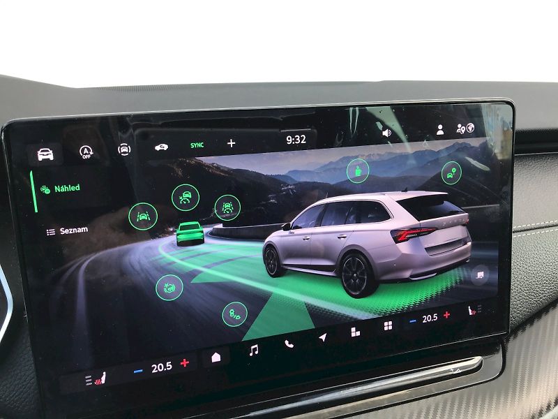 Škoda Octavia (2025) COMBI SPORTLINE 2,0 TDI 110 KW - fotka 22 z 28