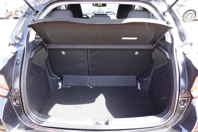 Toyota Yaris 1.5TNGA 125 - 6 MT Comfort Tec - fotka 14 z 27