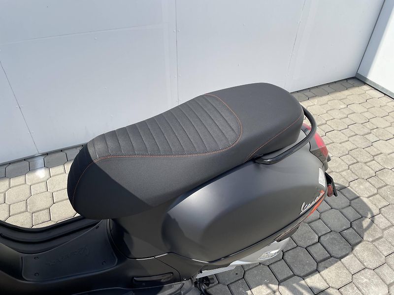 Vespa (2026) GTS 125 Super Sport EU5+ - fotka 9 z 12