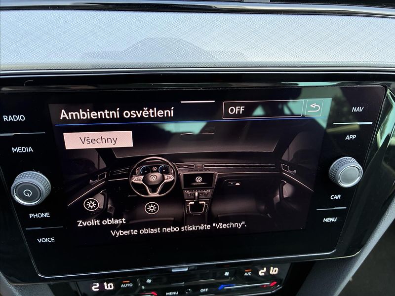 Volkswagen Passat 2,0 TDI TAŽNÉ KAMERA EL.KUFR - fotka 24 z 29