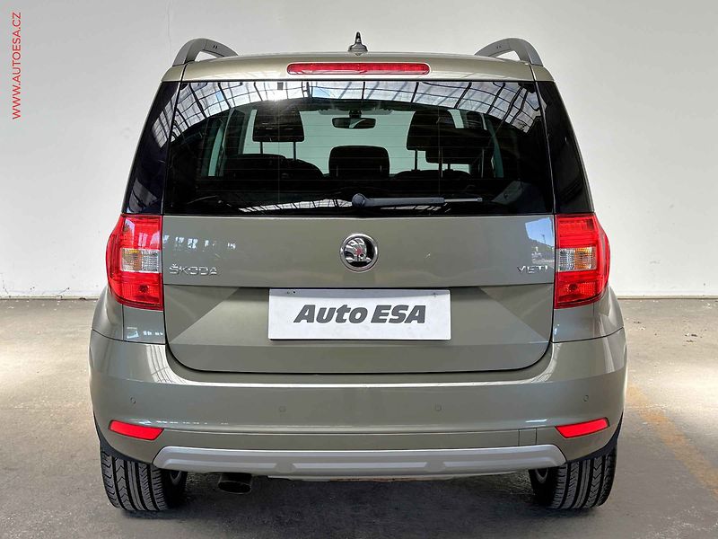 Škoda Yeti (2017) 1.2 TSi, Joy, bixen, panor - fotka 5 z 16
