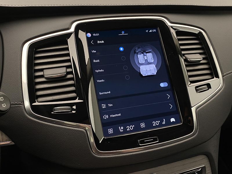 Volvo XC90 T8 AWD RECHARGE PLUS DARK CZ - fotka 62 z 73